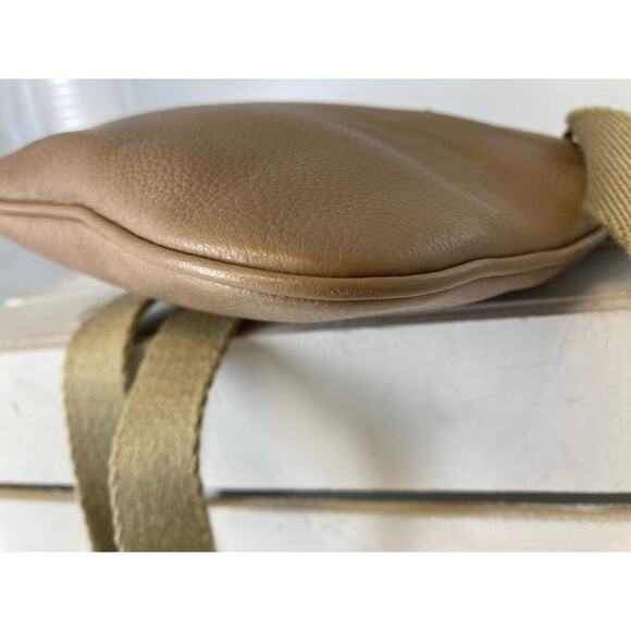 MICHAEL KORS SMALL NUDE TAN PEBBLED LEATHER CROSSBODY BAG - Picture 7 of 13